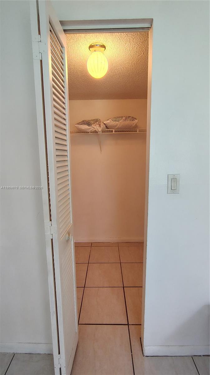 INVERRARY COUNTRY CLUB - Residential