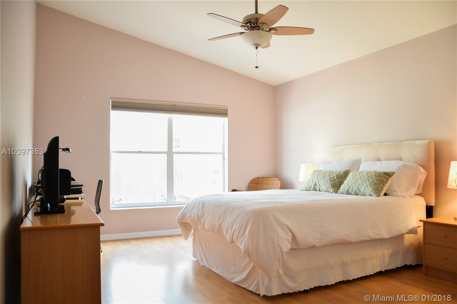 EMBASSY LAKES PH III - Residential