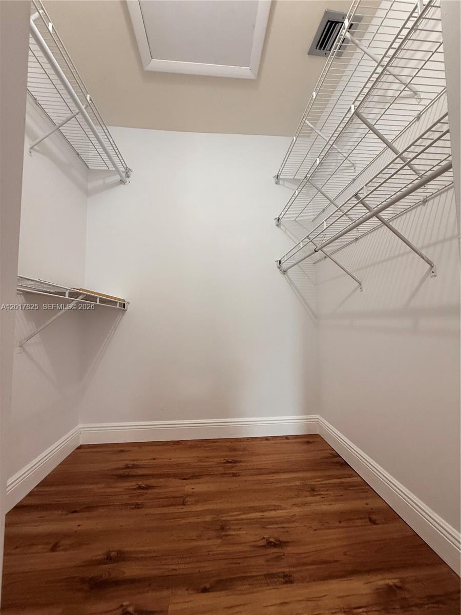 TRELLISES 4A CONDO - Residential