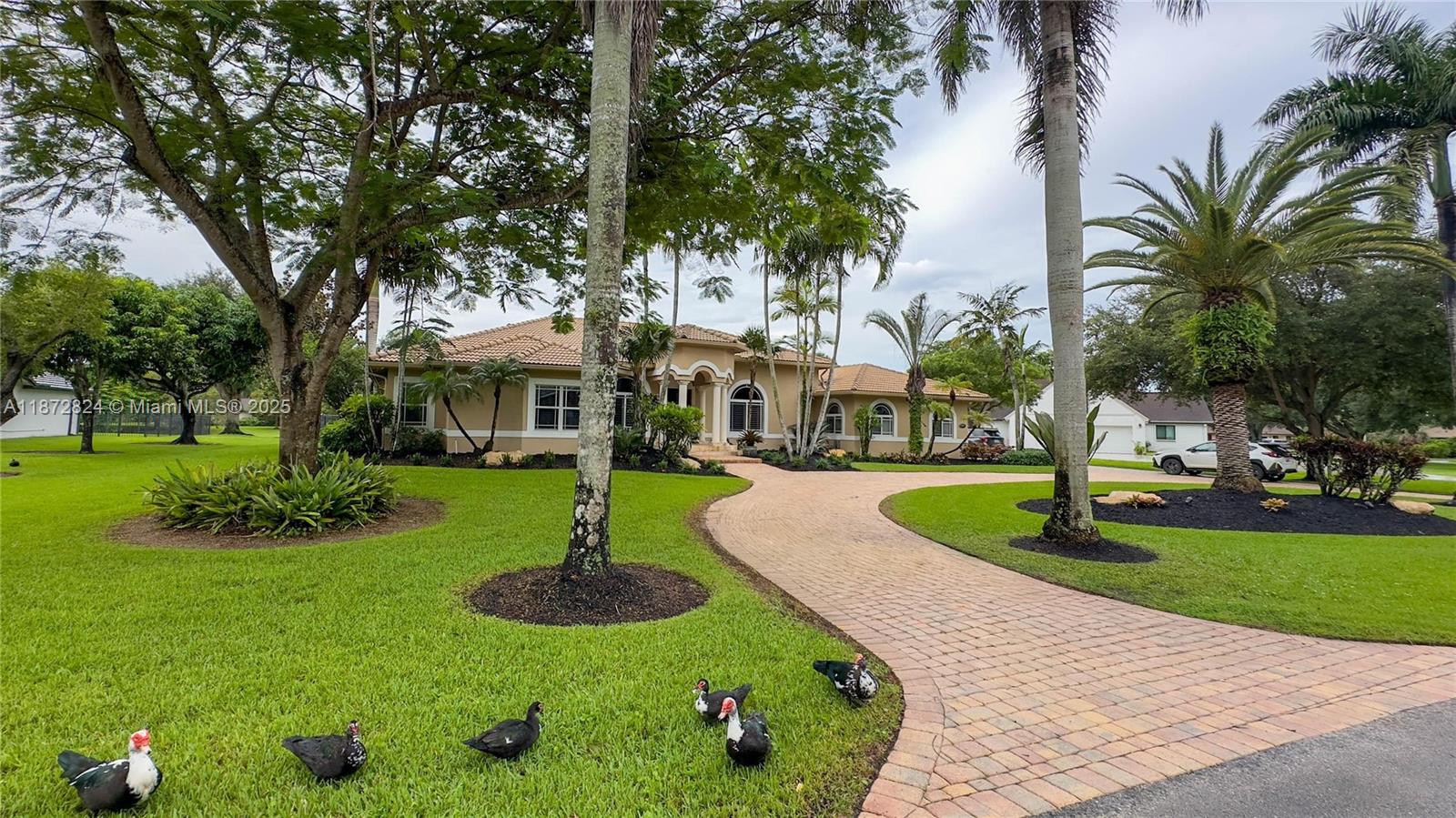 DAVIE WHISPERING PINES - Residential