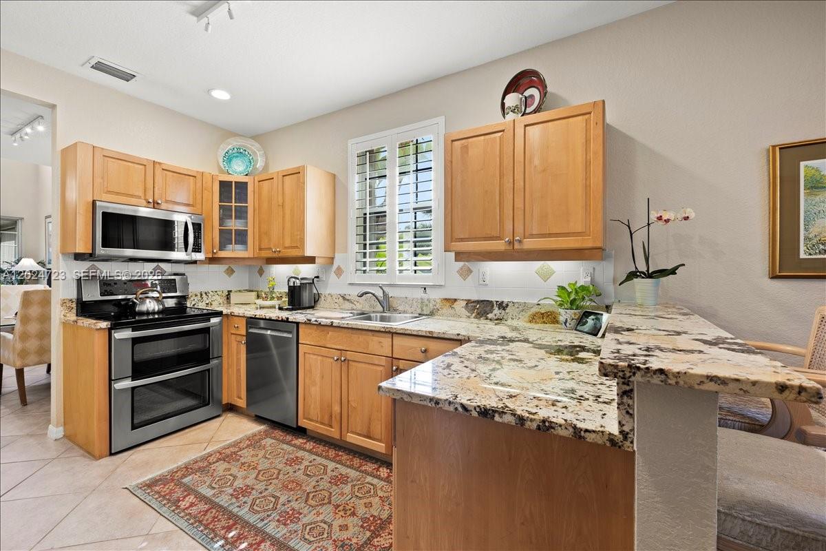 San Marino Village 161-48 - Residential