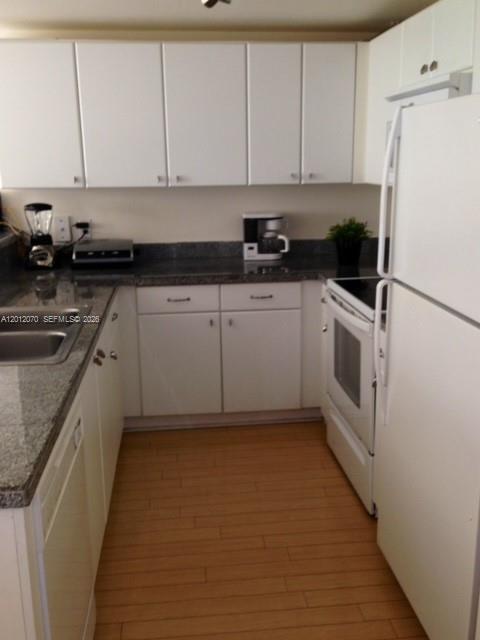 2740 SW 28th Ter 304