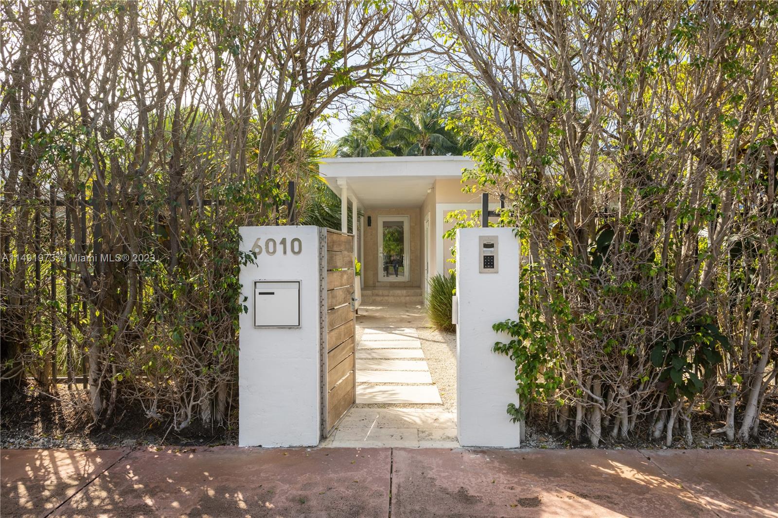 BEACH VIEW ADDN - Residential