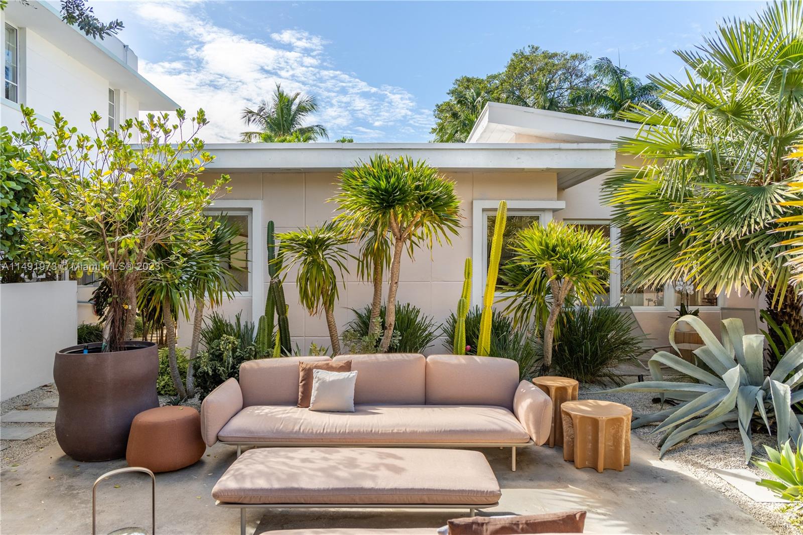 BEACH VIEW ADDN - Residential