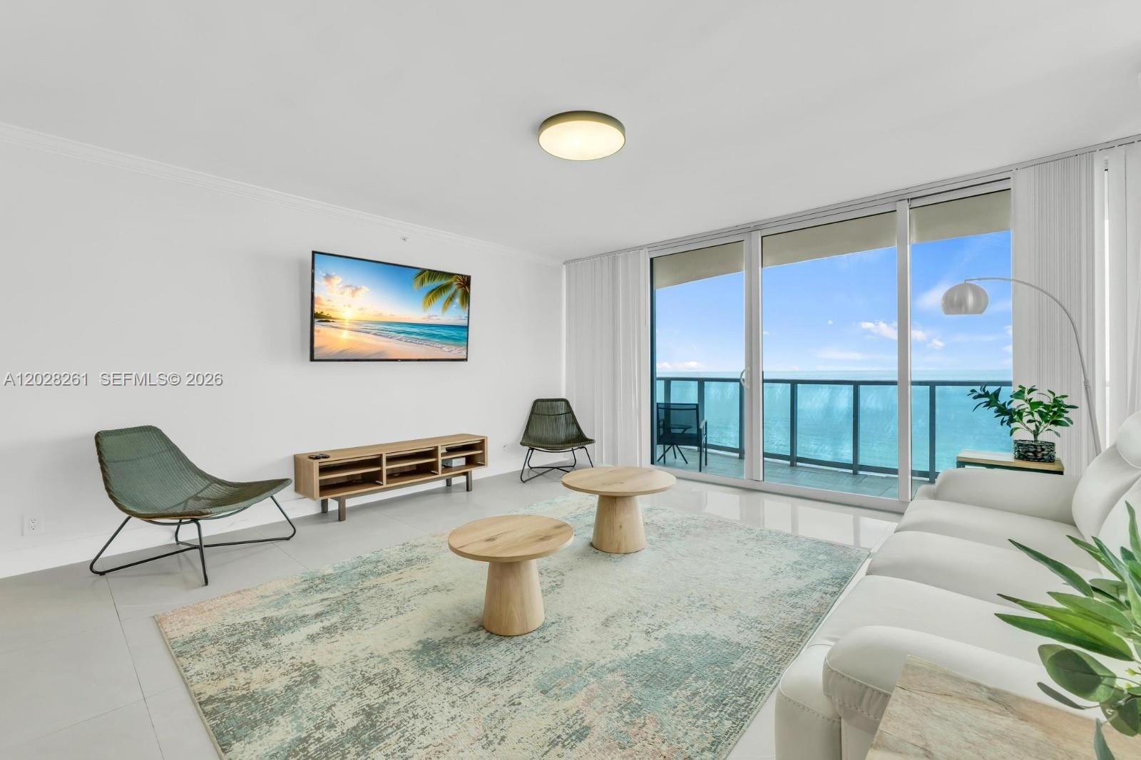 WAVE CONDO - Residential