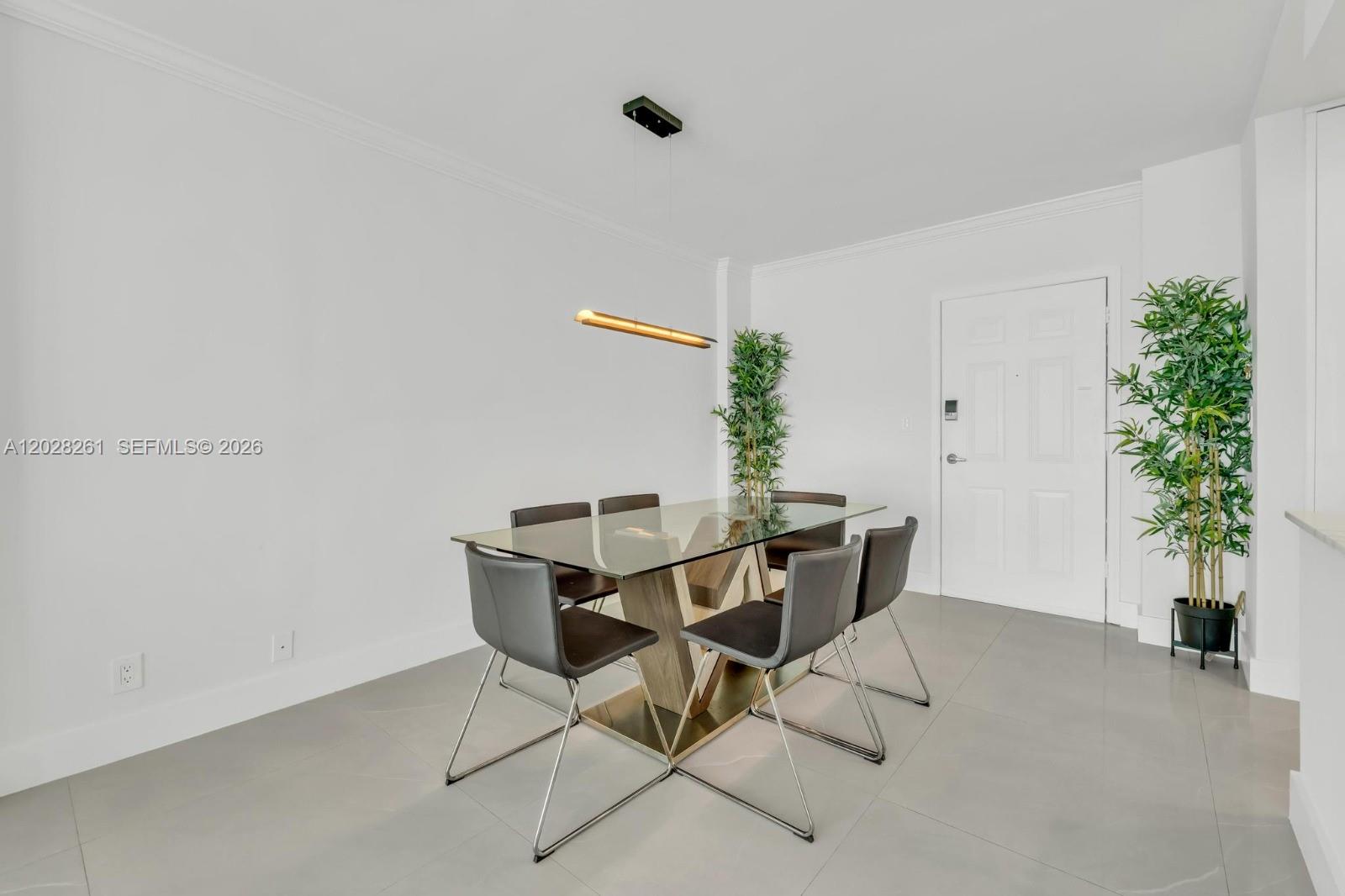 WAVE CONDO - Residential