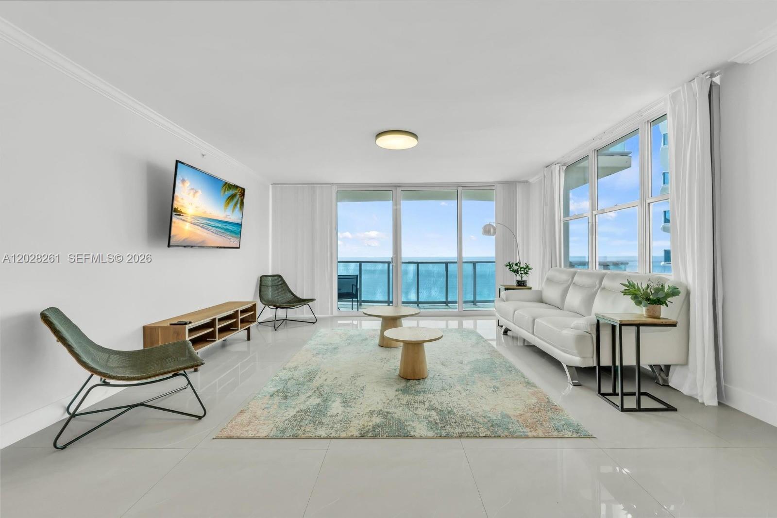 WAVE CONDO - Residential