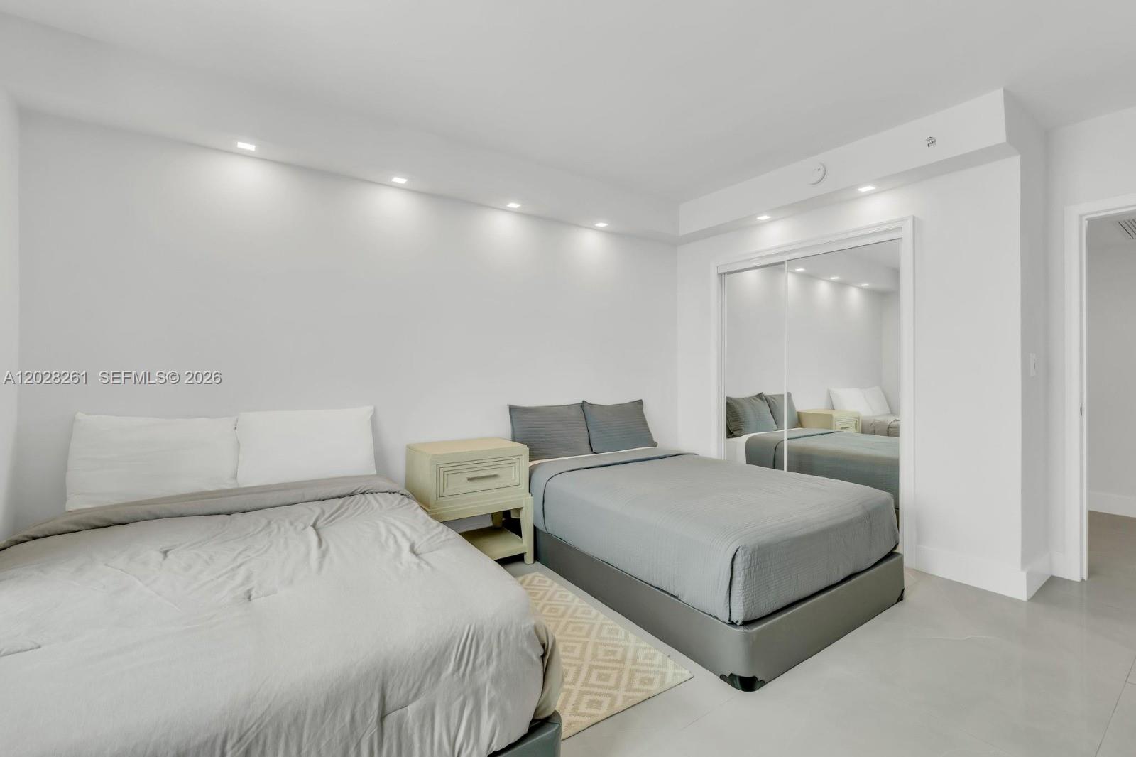 WAVE CONDO - Residential