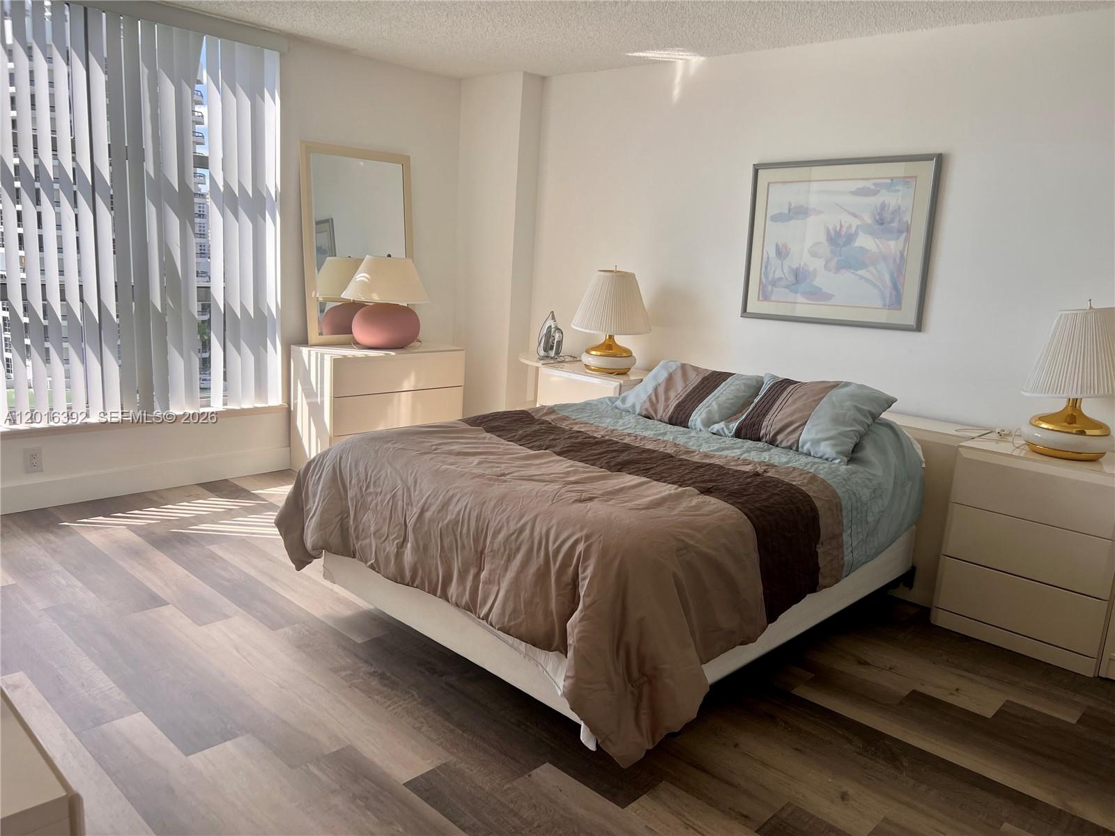 MYSTIC POINTE CONDO NO TH - Residential Lease