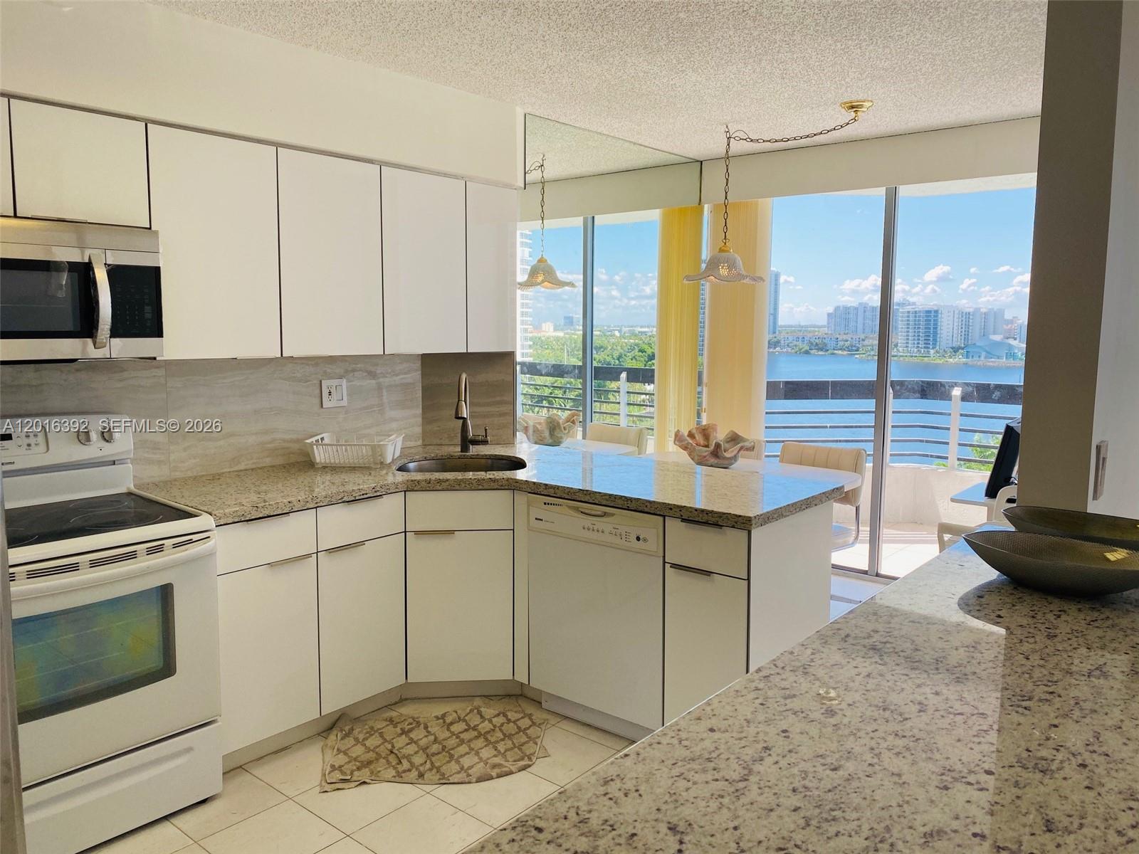 MYSTIC POINTE CONDO NO TH - Residential Lease