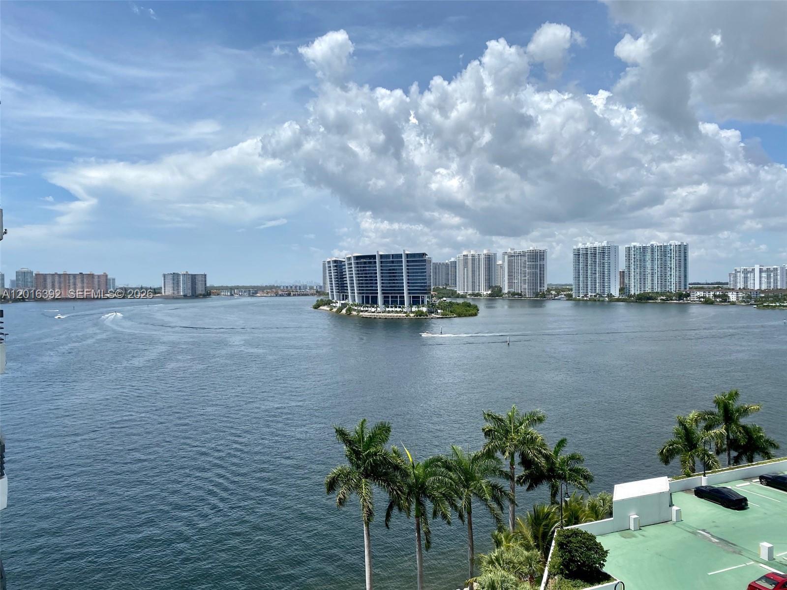 MYSTIC POINTE CONDO NO TH - Residential Lease