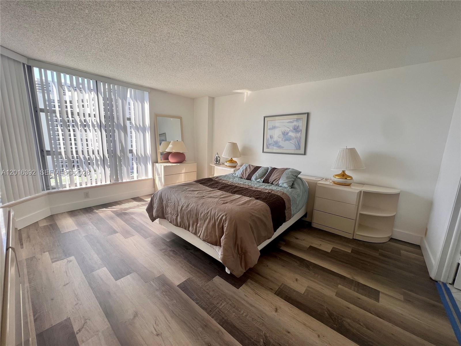 MYSTIC POINTE CONDO NO TH - Residential Lease