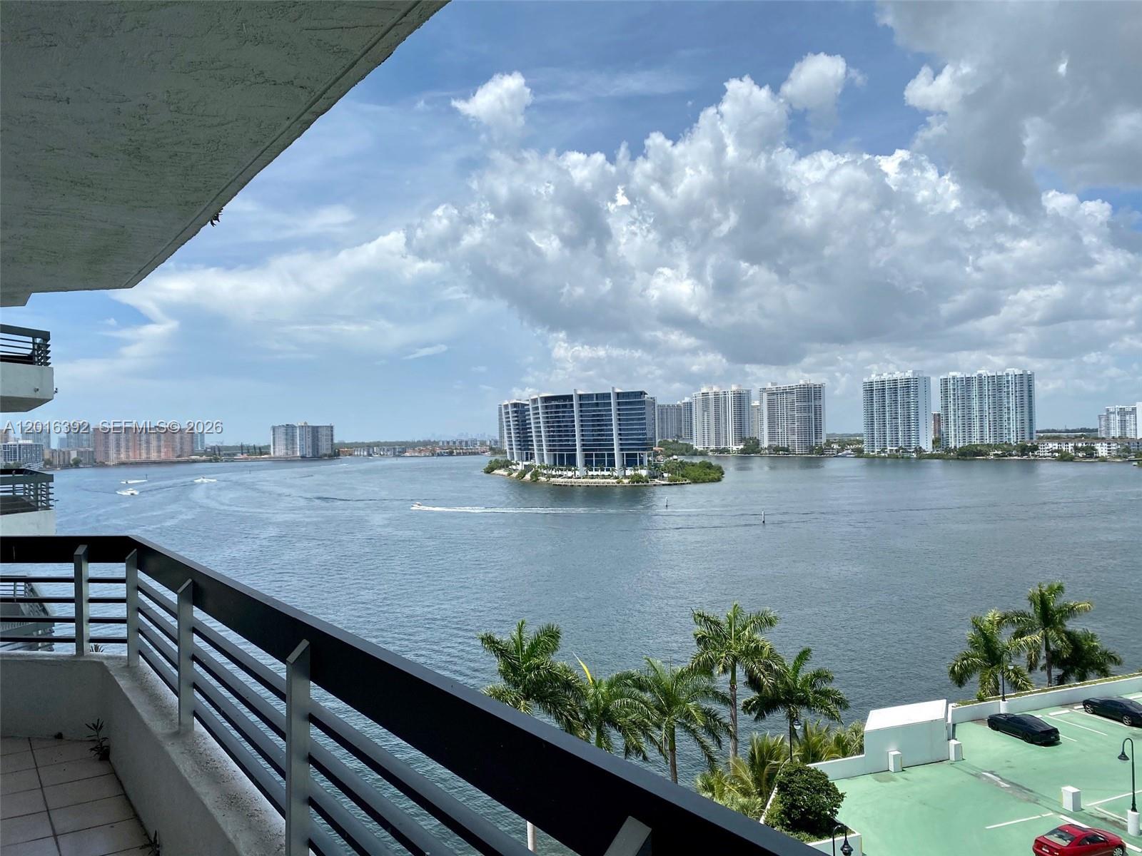 MYSTIC POINTE CONDO NO TH - Residential Lease
