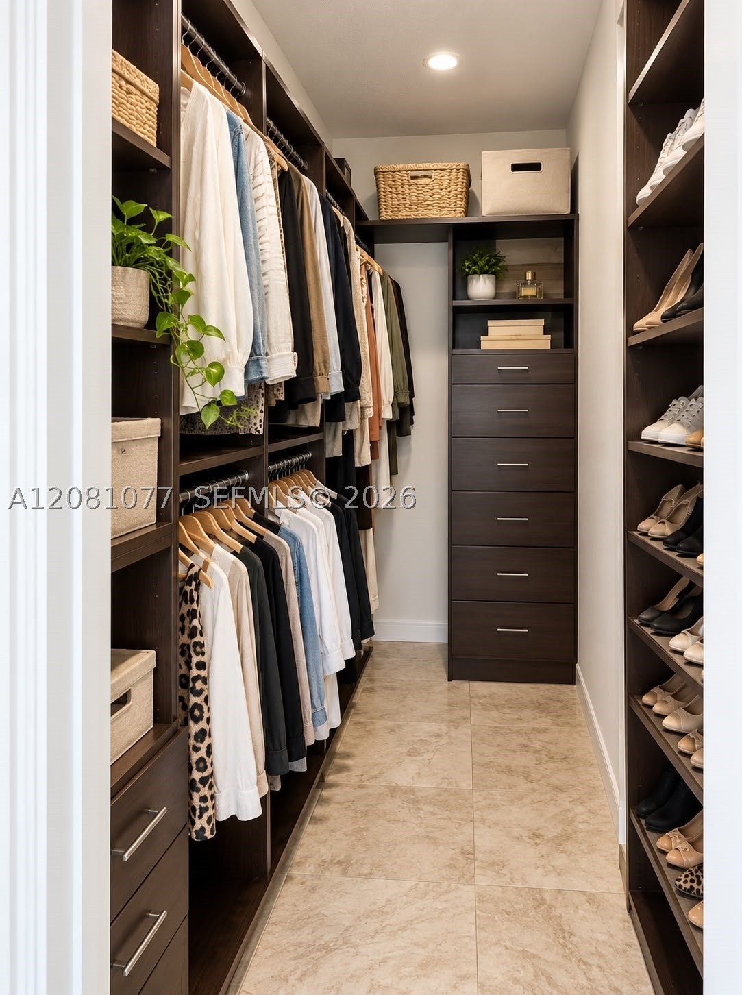 10 Aragon Ave 1120
