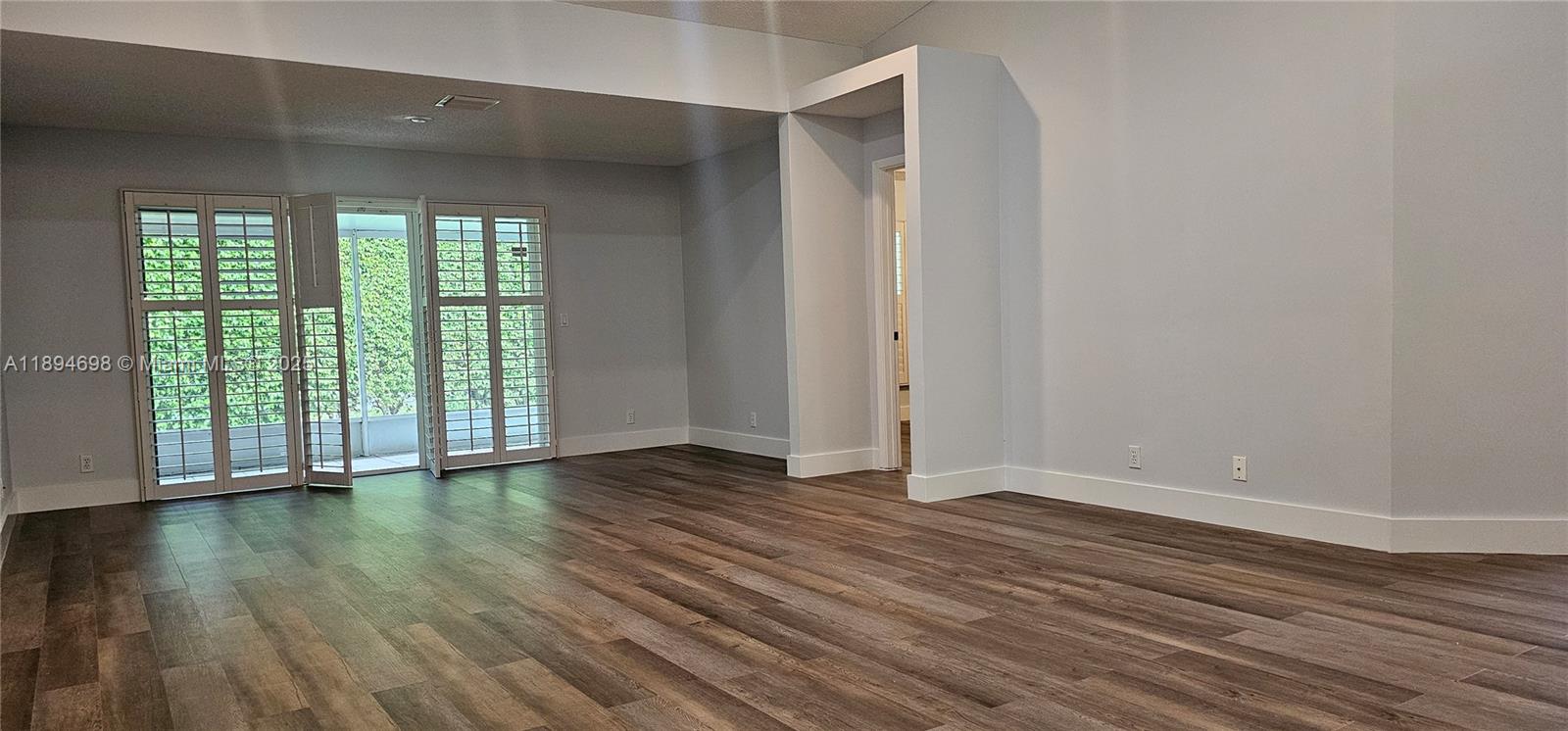SAUSALITO PLACE - Residential