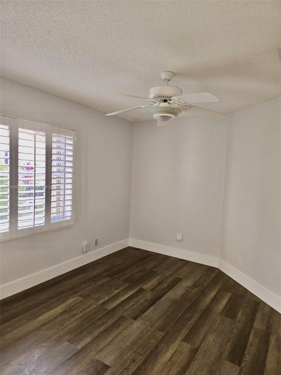 SAUSALITO PLACE - Residential