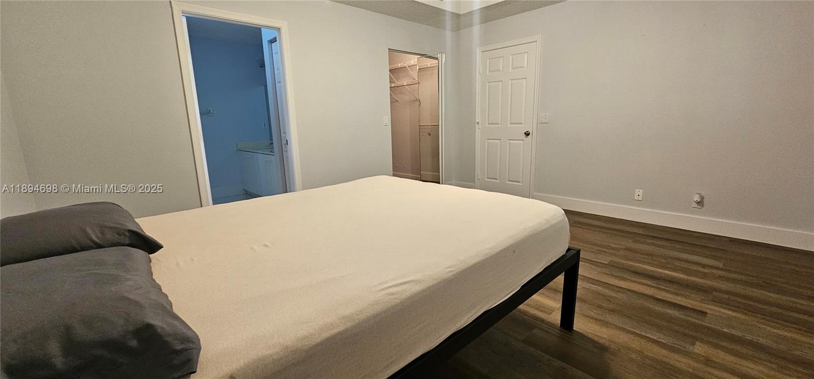 SAUSALITO PLACE - Residential