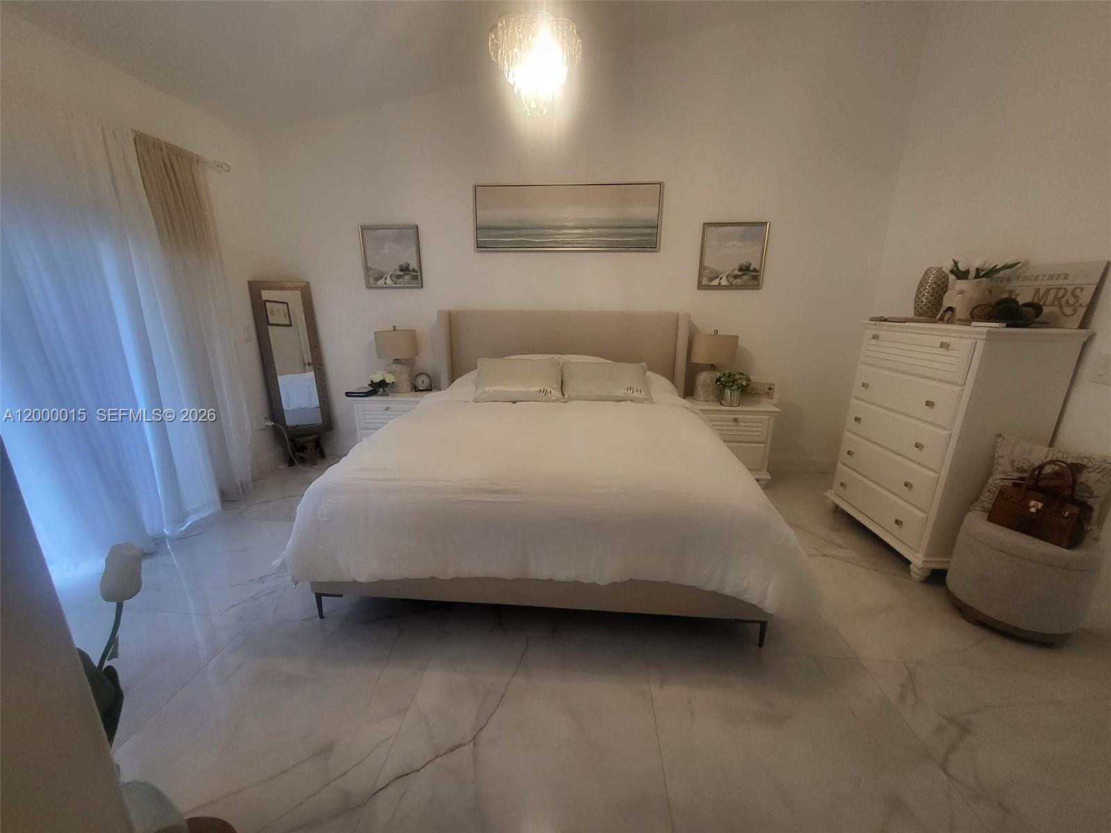 IMPERIAL GROUP - Residential