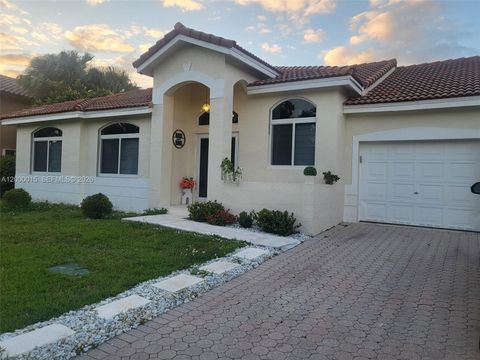 15359 SW 43rd Ln Miami FL 33185