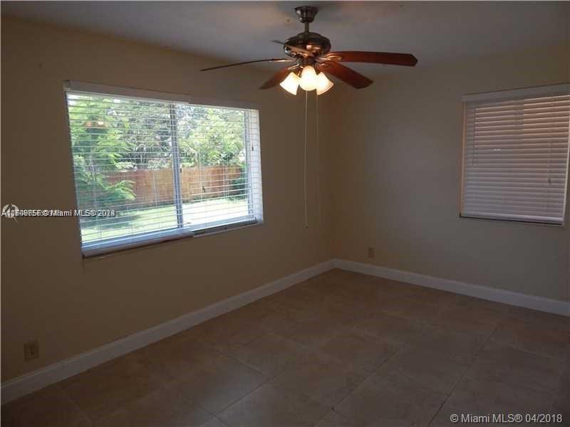 EAST HOLLYWOOD - Residential Lease