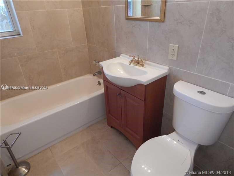 EAST HOLLYWOOD - Residential Lease
