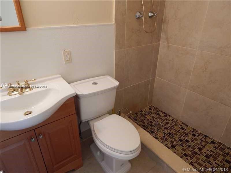 EAST HOLLYWOOD - Residential Lease