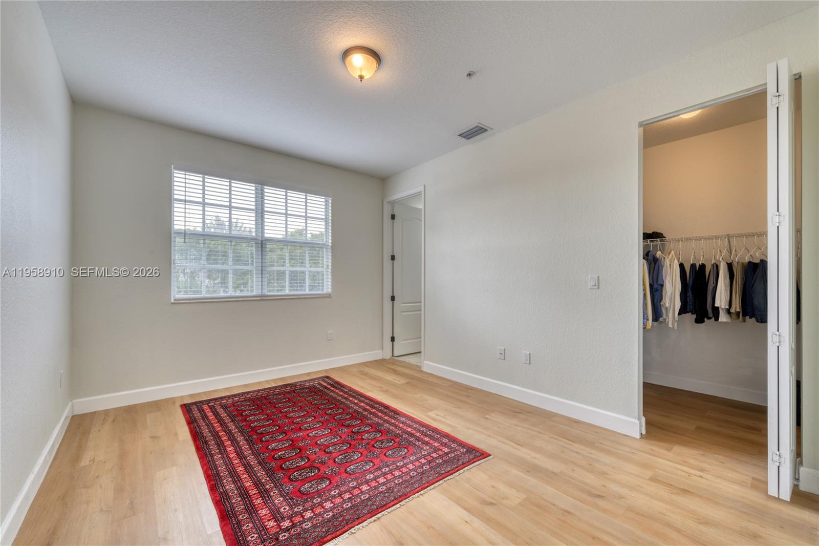 COBBLESTONE CONDO - Residential Lease