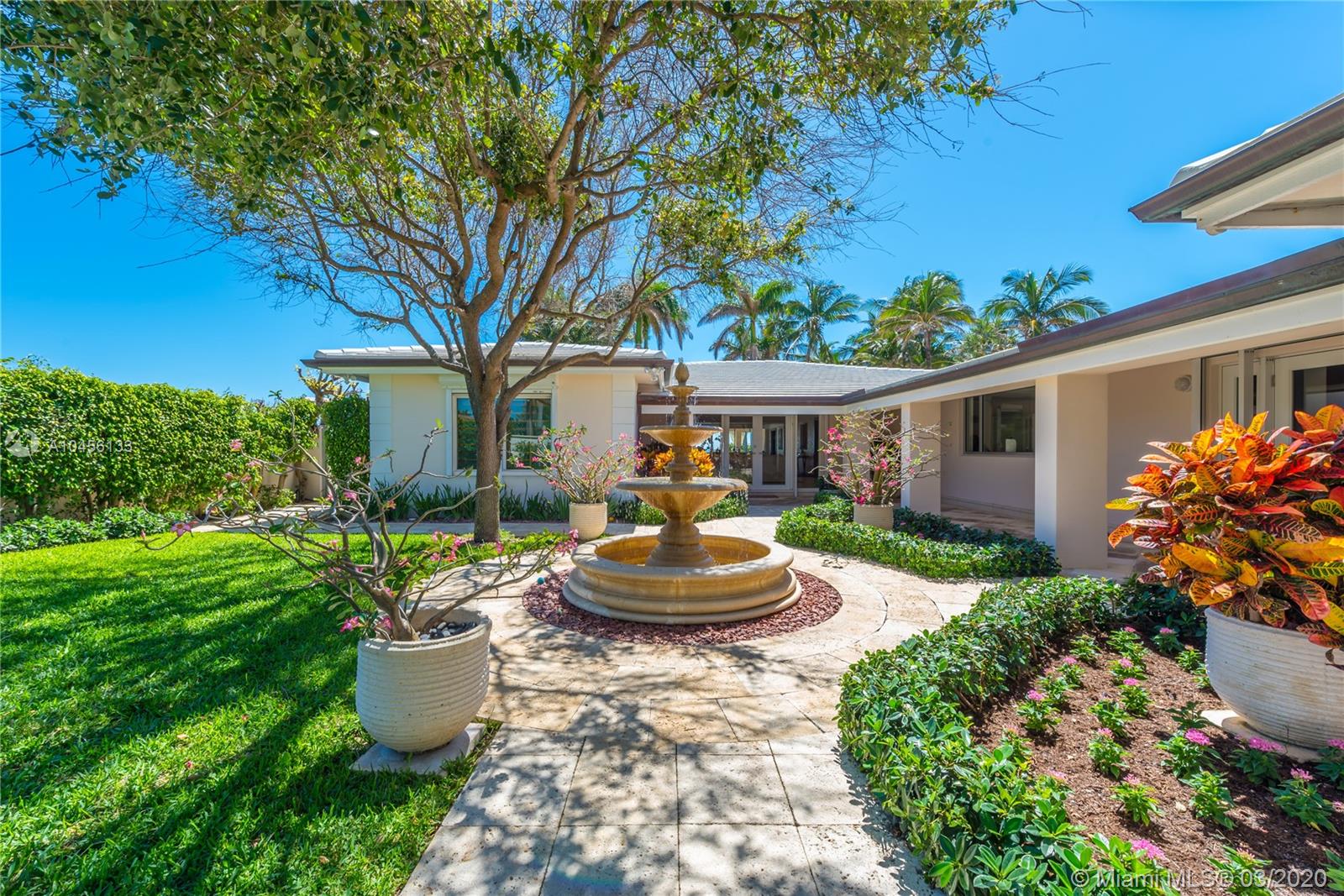 GOLDEN BEACH SEC C - Residential