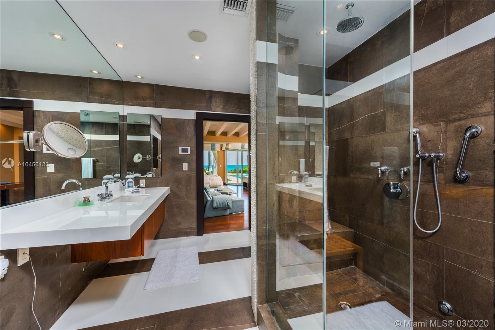 GOLDEN BEACH SEC C - Residential