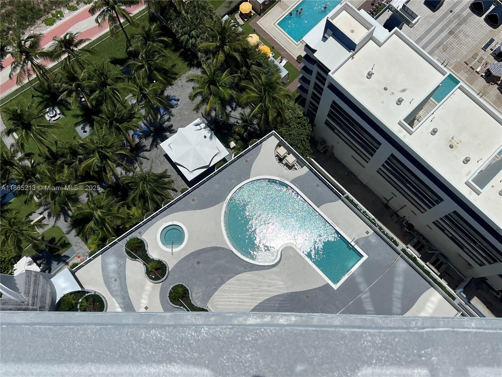 LA GORCE PALACE CONDO - Residential Lease