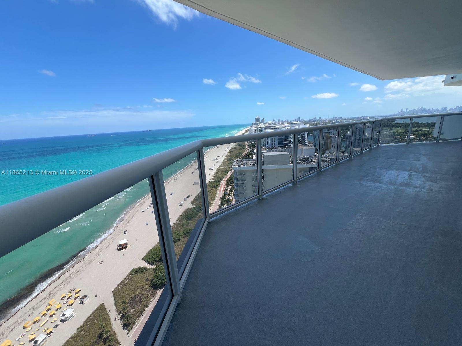 LA GORCE PALACE CONDO - Residential Lease