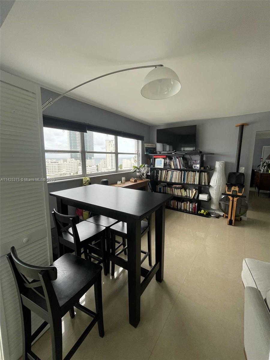 OCTAGON TOWERS I CONDO - Residential Lease
