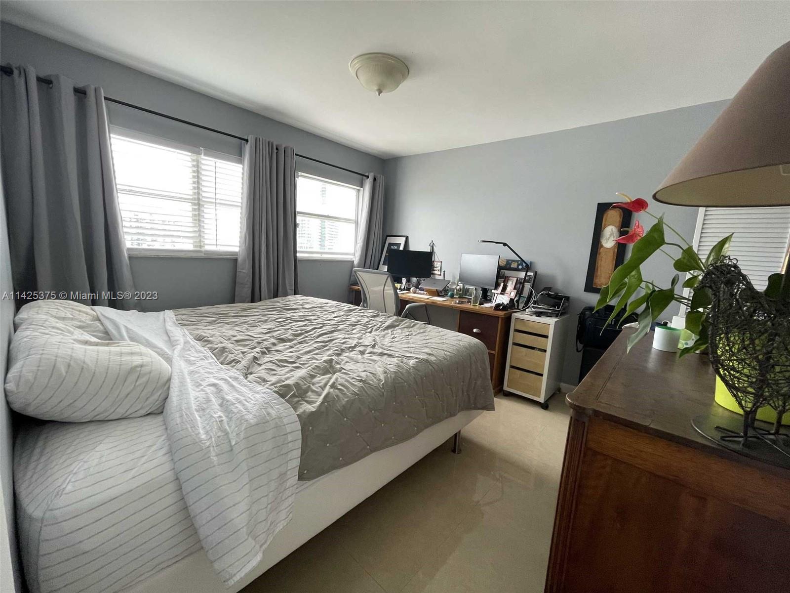 OCTAGON TOWERS I CONDO - Residential Lease