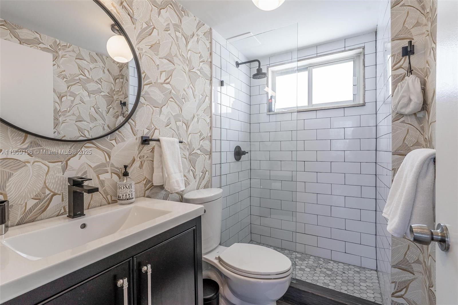 MEDITERRANEAN APARTMENTS - Residential Lease