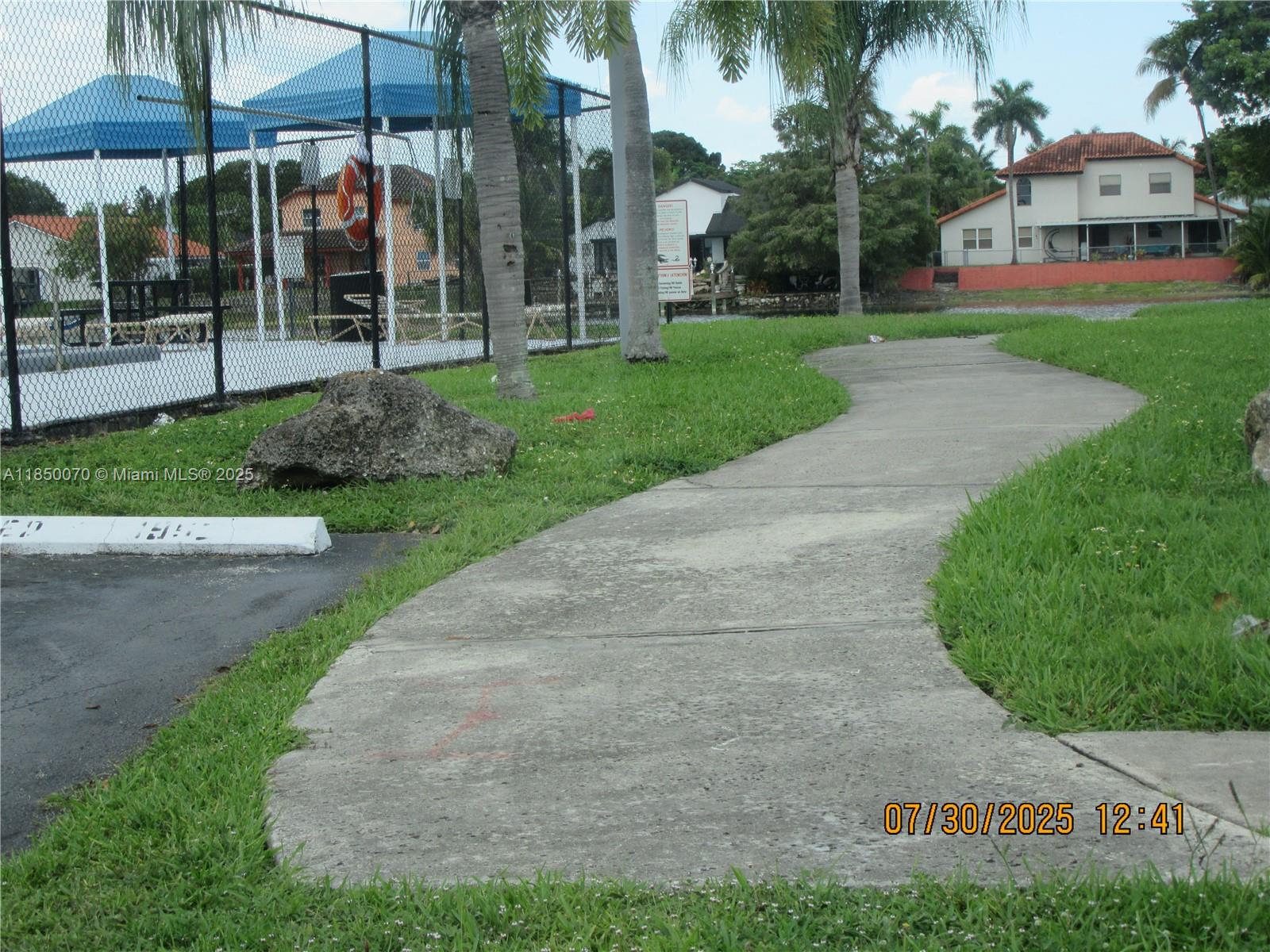 WESTWIND LAKES GARDEN HOM - Residential