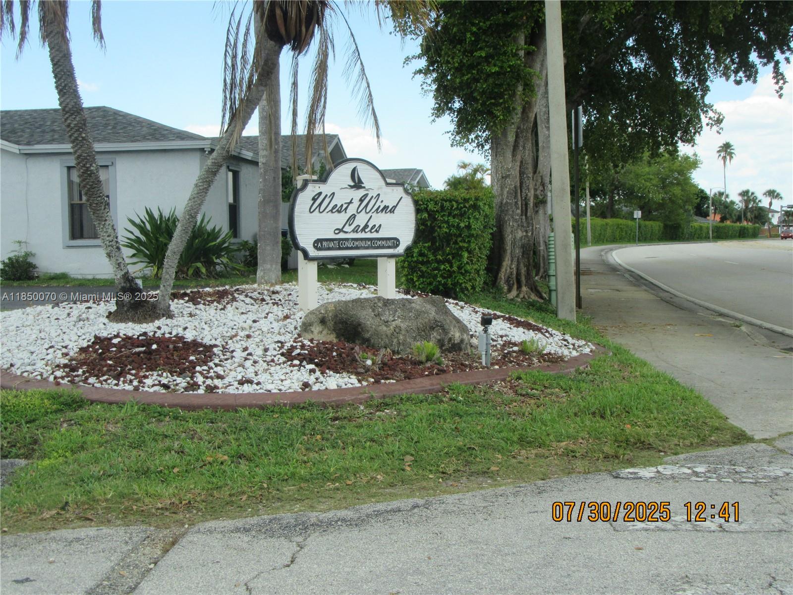 WESTWIND LAKES GARDEN HOM - Residential