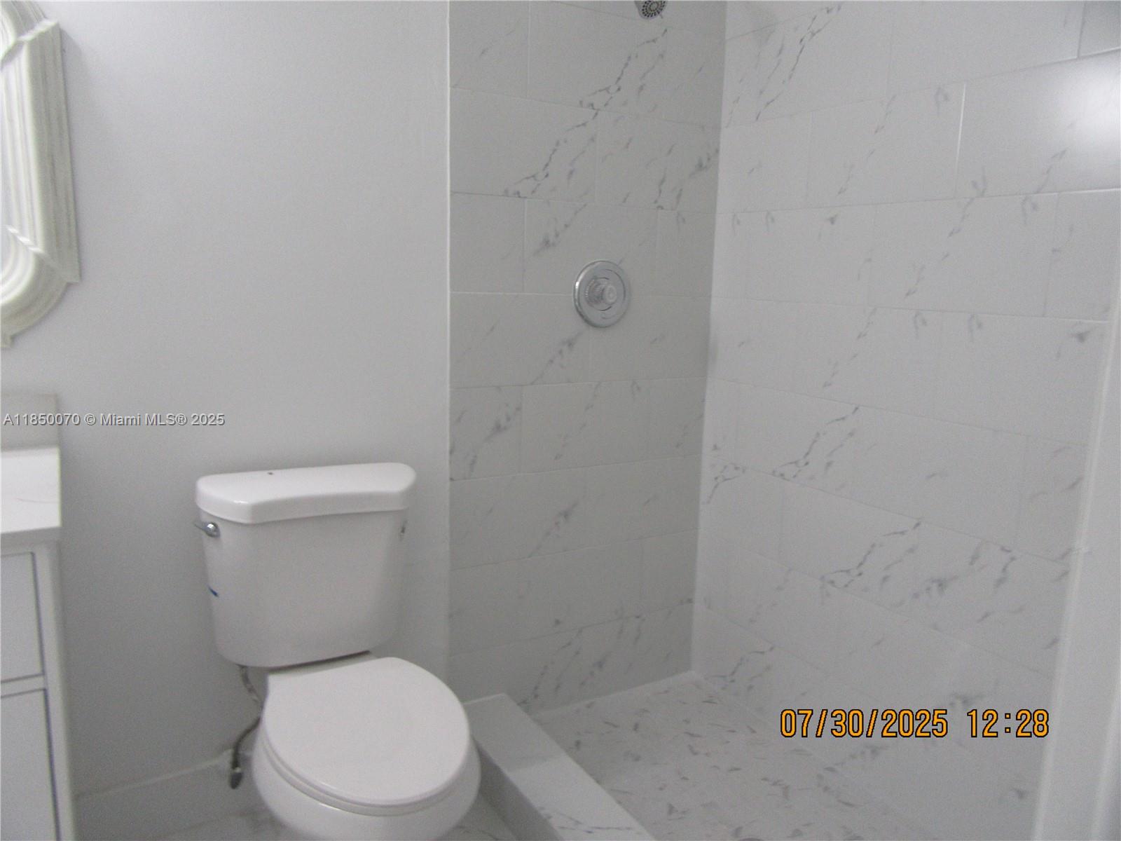 WESTWIND LAKES GARDEN HOM - Residential