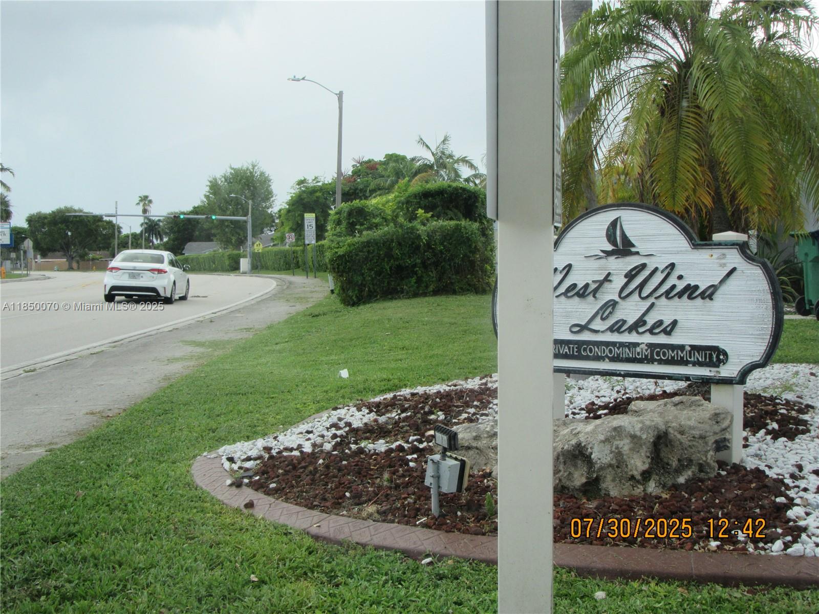 WESTWIND LAKES GARDEN HOM - Residential