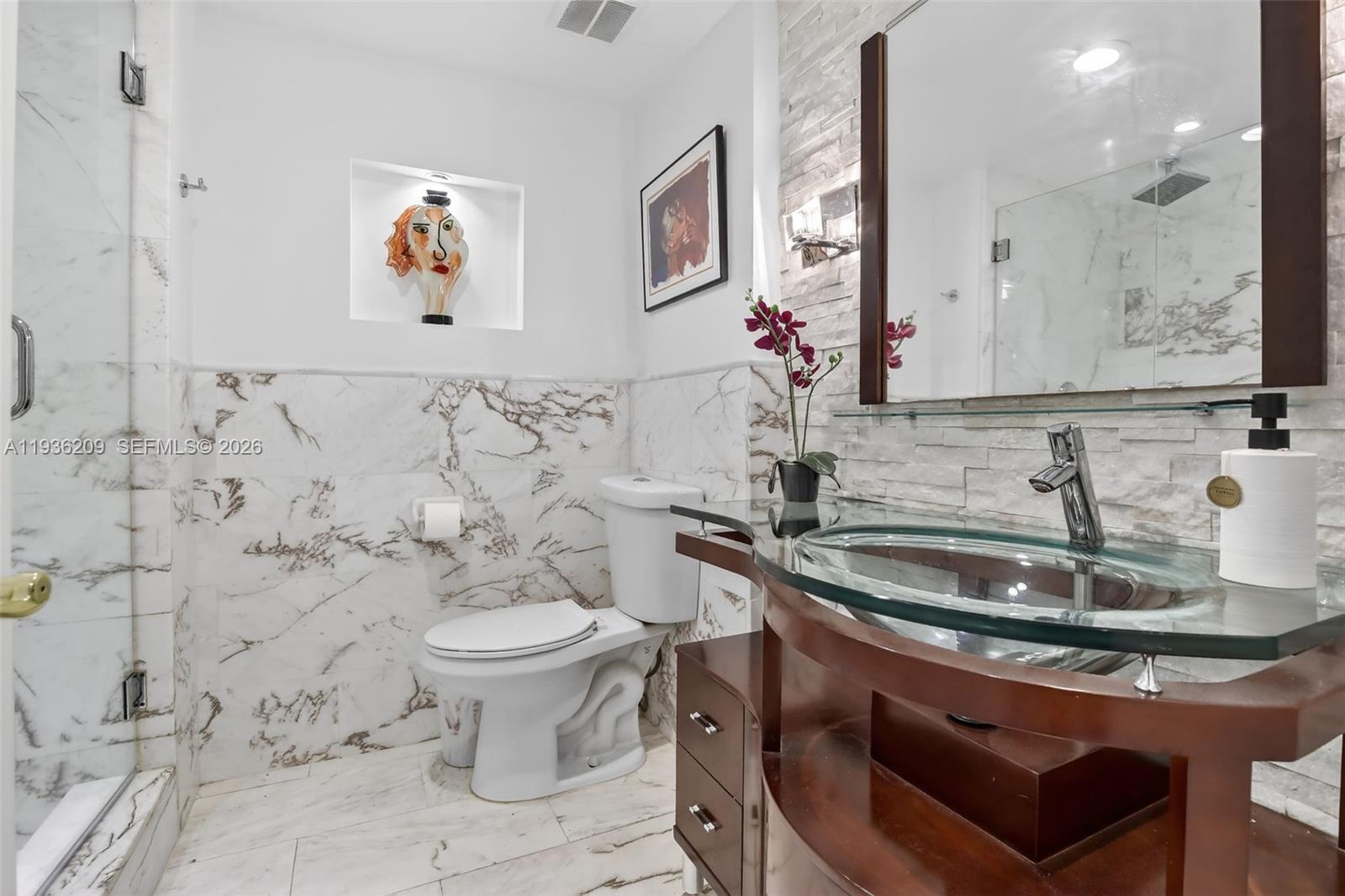 HAMPTONS WEST CONDO - Residential