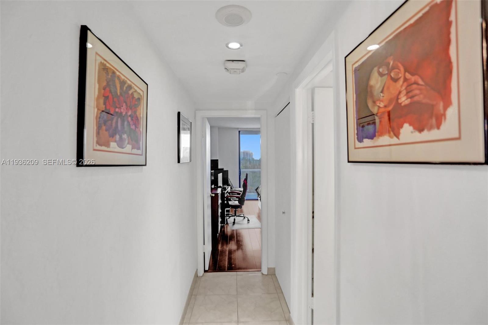 HAMPTONS WEST CONDO - Residential