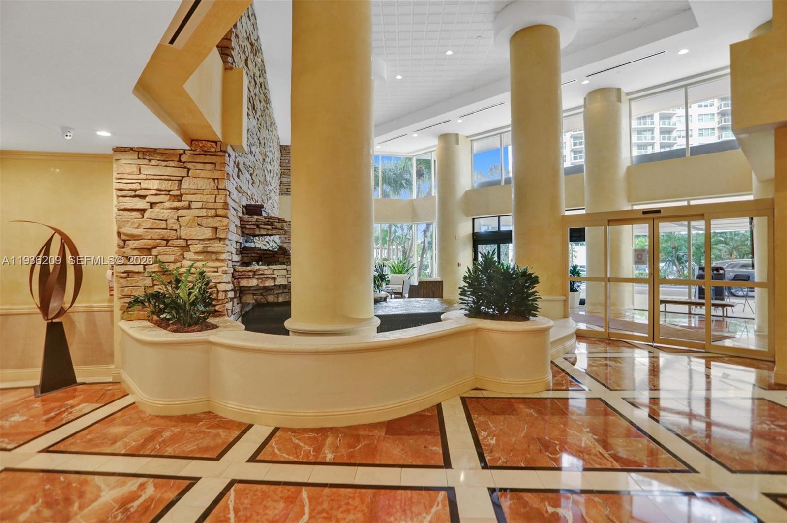 HAMPTONS WEST CONDO - Residential