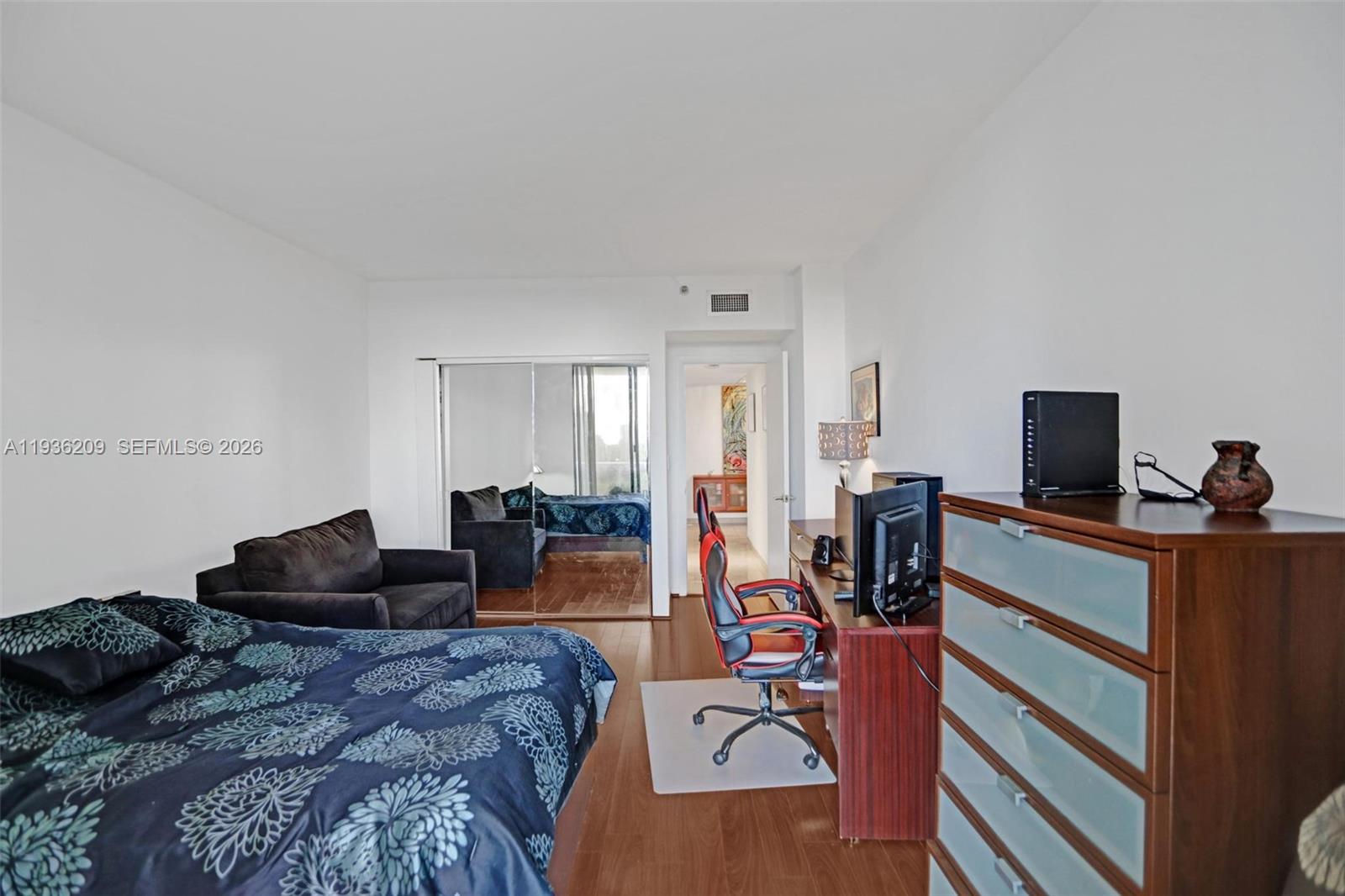 HAMPTONS WEST CONDO - Residential