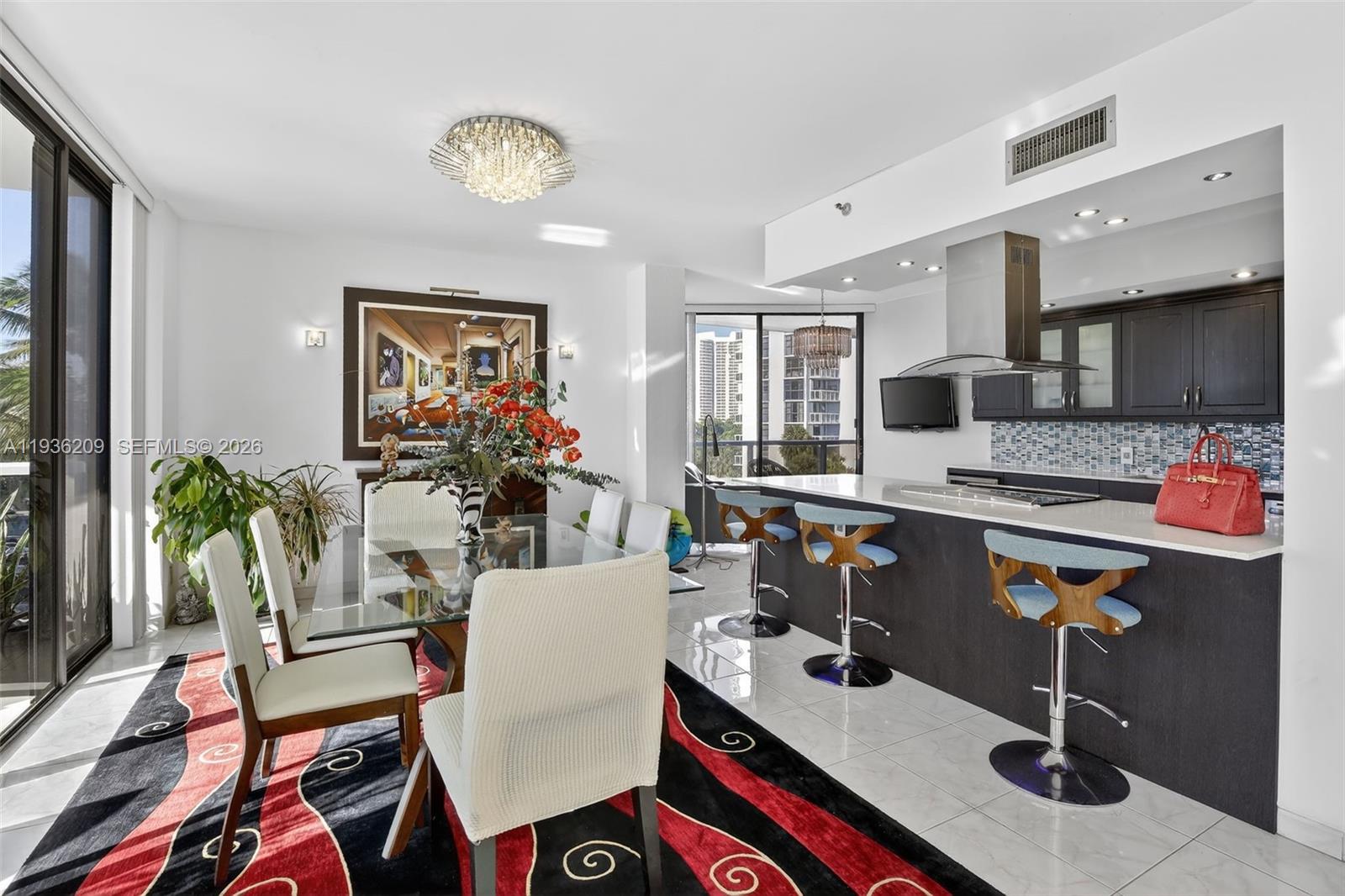 HAMPTONS WEST CONDO - Residential