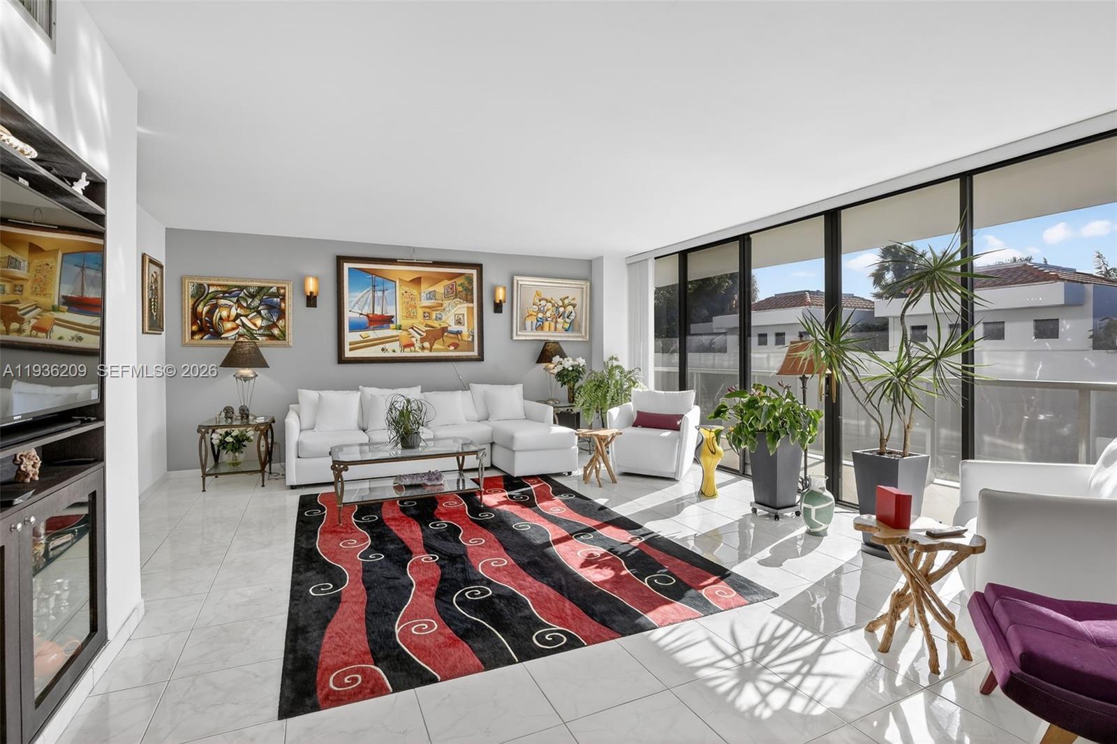 HAMPTONS WEST CONDO - Residential