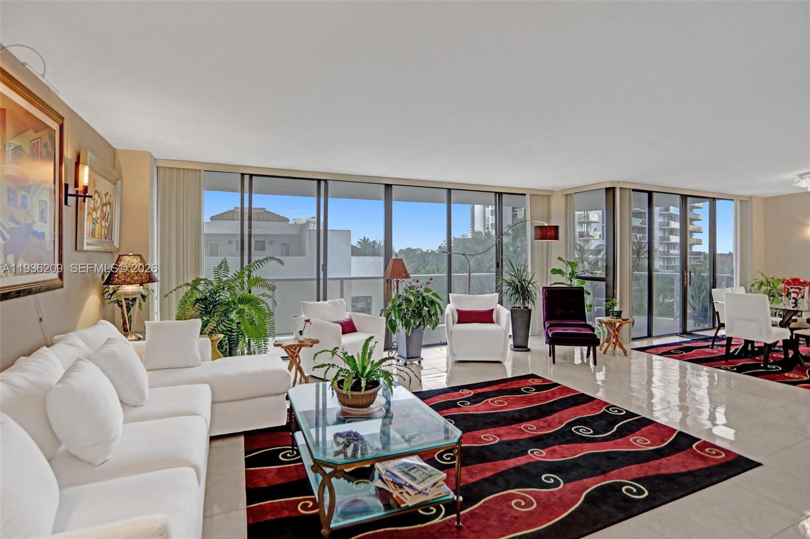 HAMPTONS WEST CONDO - Residential