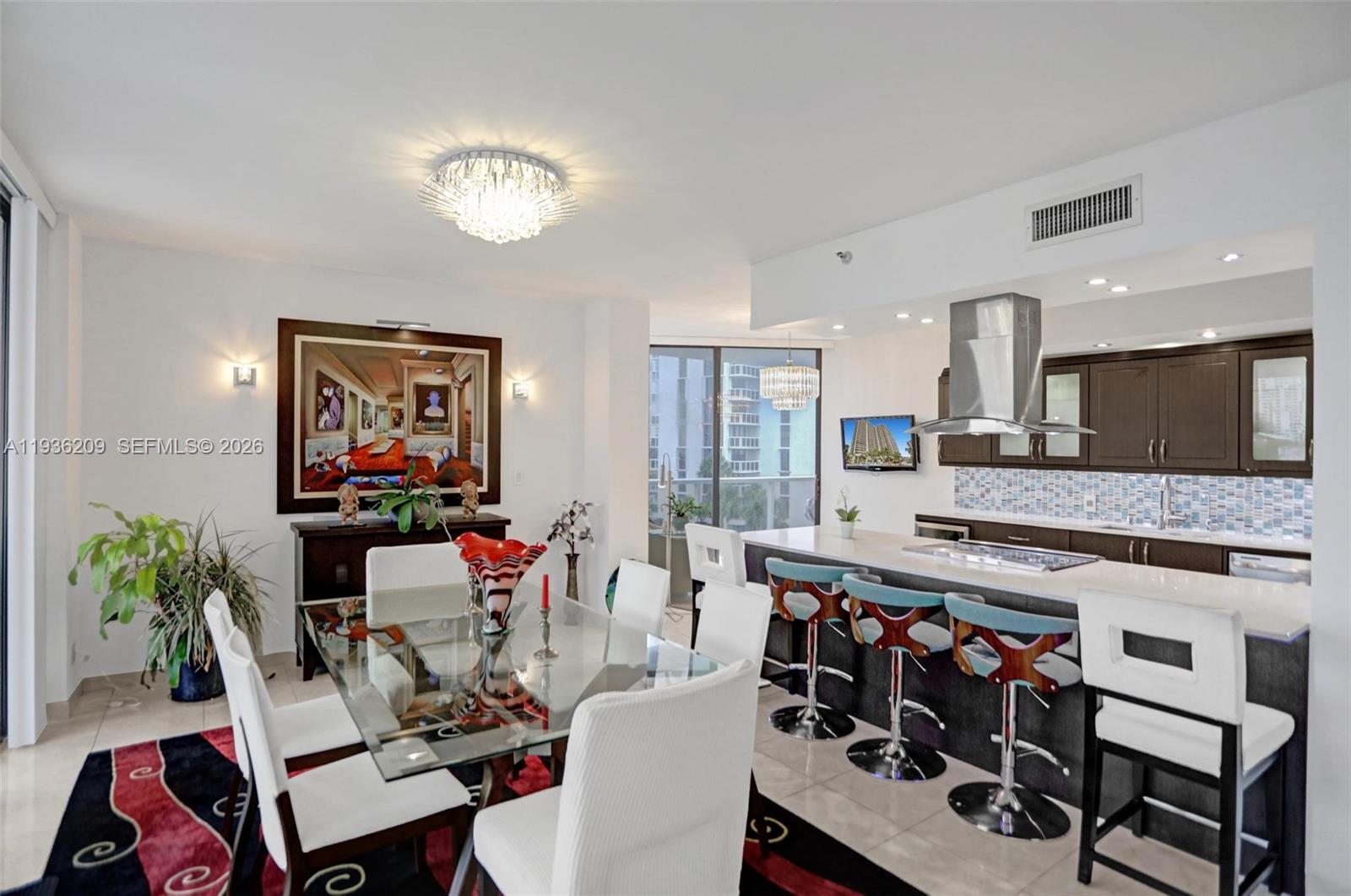 HAMPTONS WEST CONDO - Residential