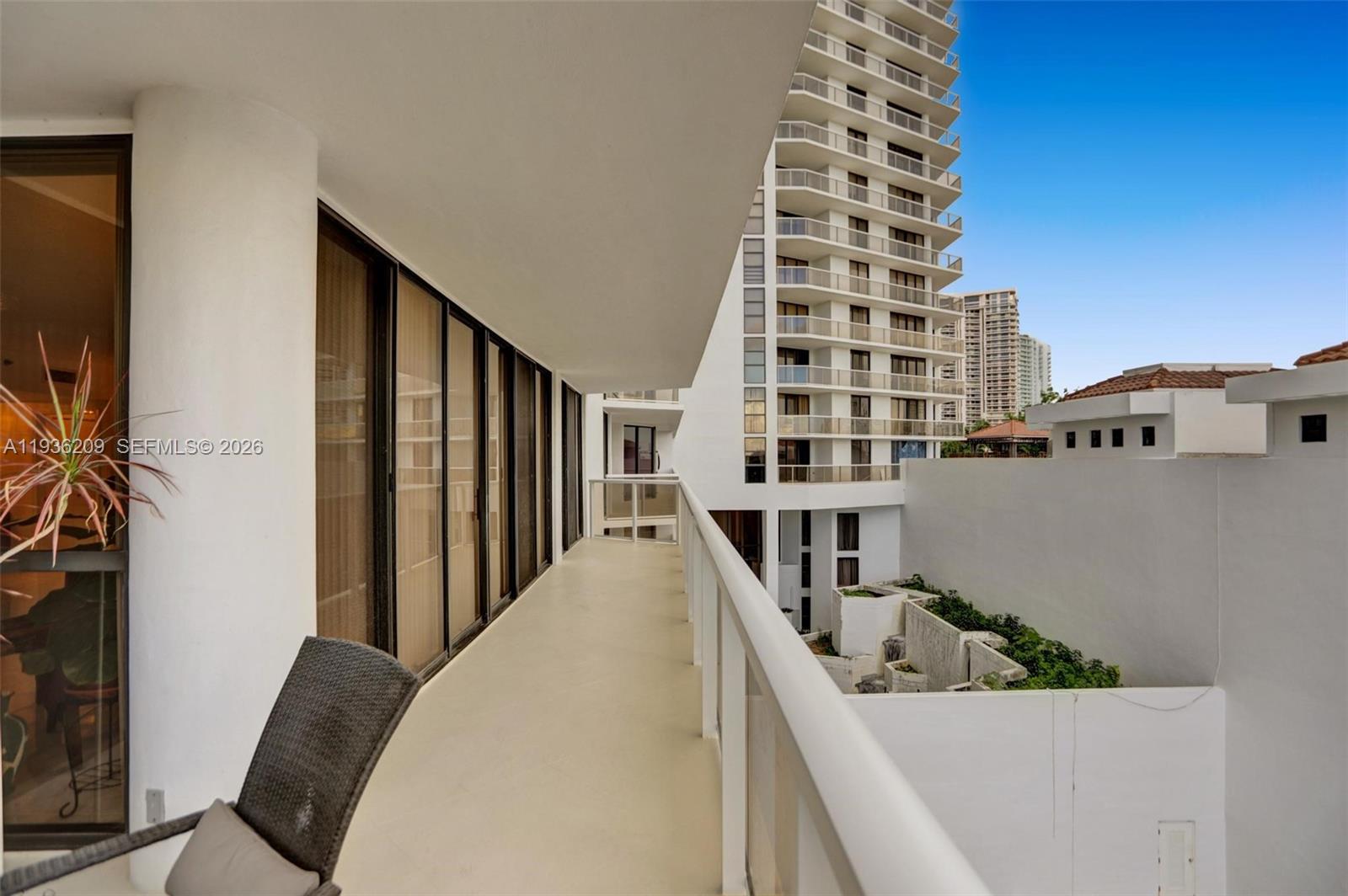 HAMPTONS WEST CONDO - Residential