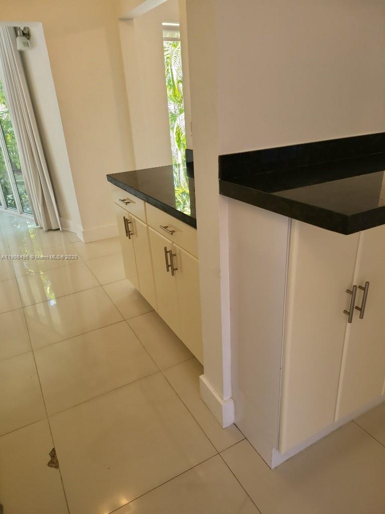 BISCAYNE BEACH RESUB - Residential Lease