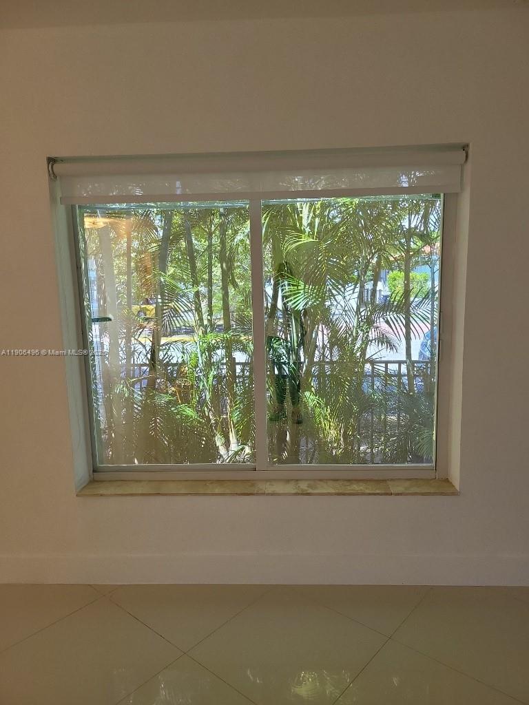 BISCAYNE BEACH RESUB - Residential Lease