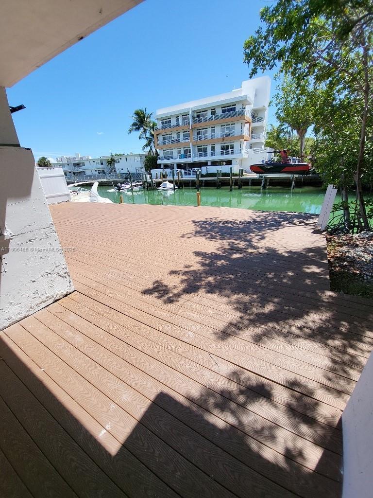 BISCAYNE BEACH RESUB - Residential Lease